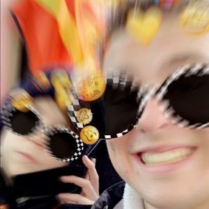 Meet your Posher, Huug